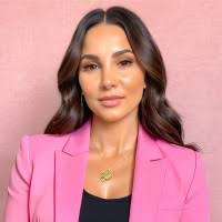 Monique Sweet's Instagram, Twitter & Facebook