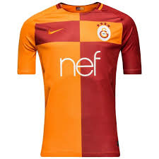 Seit 2016 trägt er die rückennummer 10, nachdem er zuvor jahrelang überwiegend mit der trikotnummer 8 für deutschland auflief. Galatasaray Galatasaray Trikot Home 17