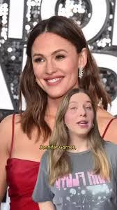 Jennifer Pichette's Instagram, Twitter & Facebook