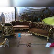 Sofa ruang keluarga merupakan sarana untuk tempat duduk atau kursi ketika bersantai di rumah bersama keluarga. Harga Sofa Tamu Ukir Mewah Sofa Jati Ukir Jepara Terbaik Juli 2021 Shopee Indonesia