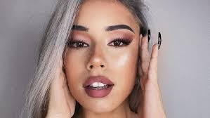 Natasha Kay's Instagram, Twitter & Facebook