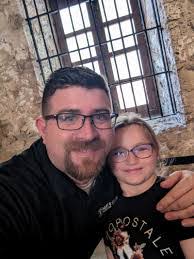 Chad Viator's Instagram, Twitter & Facebook