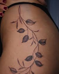 Leaves for Olivia! Thank you 💚✨ books are only open for a few more hours  please fill out a form using the link in my bio if you want to apply! . . .  . . #