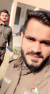 اللّٰہ پاک بھائی کو صحت دئے آمین#policeofficer #police @Abdullah police  @riShi