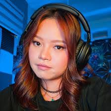 Mae Sablan's Instagram, Twitter & Facebook