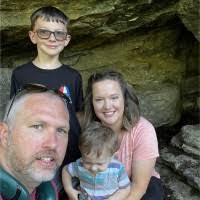 Brad Bench's Instagram, Twitter & Facebook