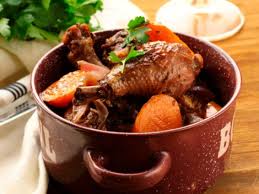 Coq Au Vin Den Klassiker Nach Einem Rezept Von Alfons Schuhbeck Zubereiten Bunte De