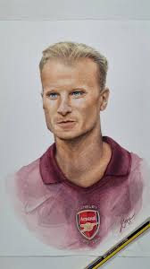 Miniature Cruyff drawing for a book being written by Alex O'Connell ☺️✏️  #footballlegends #footballart #pencilart