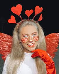 Cupid, Queen of hearts, Halloween makeup