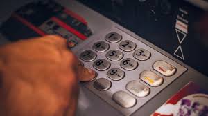 Für viele kreditnehmer ist daher hier bereits schluss, wenn ein in unserem bank ohne schufa vergleich finden sie eineübersicht von banken, die ohne schufa anschluss arbeiten. Konto Ohne Schufa Wie Eroffne Ich Ein Girokonto Ohne Schufa Reisetopia