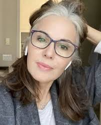 Discover 69 GREY HAIRSTYLES and grey hair inspiration ideas