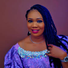 My 3 year old daughter's first ballet class. Her attention to detail is  amazing 🤩