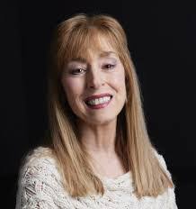 Lori Tuma's Instagram, Twitter & Facebook