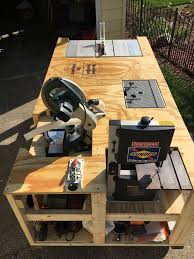 Teds Wood Working Mega Ultimate Workbench I Wanted To Save Space In My Garage By Making 1 Bench En 2020 Table De Travail En Bois Banc Ebeniste Projets De Menuiserie