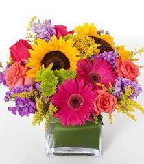 Carithers flowers is a family owned and operated floral design firm. Countryside Garden Bouquet Sunflowers Gerbera Daisies Carithers Florist Delivery Summer Flower Arrangements Flower Pots Beautiful Flower Arrangements