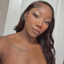 Asha Williams's Instagram, Twitter & Facebook