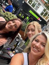 Took my best friend out for a drink split from his misses after 25 years  trying to cheer him up HELP ME Out GUYS please thank you will pay forward  table 37