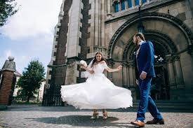 Art und umfang der hochzeitsfeier bestimmen: Hochzeitstanz 7 Tipps Fur Den Perfekten Eroffnungstanz