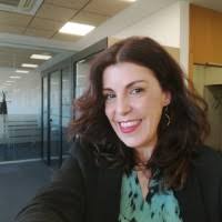 100+ perfiles de «Aires»