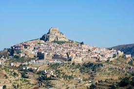 Quien Dijo Vertigo Pueblos De Espana Colgados Sobre Colinas Pueblos De Espana Lugares De Espana Y Paisajes De Espana