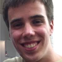 Alex Linton's Instagram, Twitter & Facebook