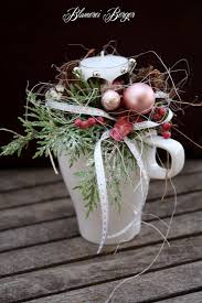 Weihnachtsdeko Adventsgesteck Tasse Ein Designerstuck Von Blumereiberger Bei Dawanda Weihnachtsdekoration Deko Weihnachten Weihnachtsbasteln