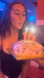 Could 16 get any sweeter to my broke best friend!! Happy sweet 16  @nevaeh_haia I love you 💕 so much!!