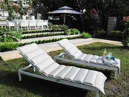 Photos The Outdoor Room With Jamie Durie Jamie Durie Home Garden Television Hgtv Outdoor Rooms Contemporary Lounge Chair Palm Springs Houses