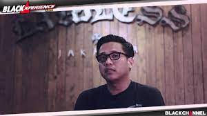 They serve the best burger in town. Abdul Gofar Hilman Lawless Jakarta Blackxperience Com