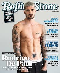 Con fotos casi al desnudo, Rodrigo de Paul contó a la Rolling Stone cómo  está todo con Tini Stoessel