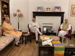 Pm narendra modi's mother heeraben visited him at his official residence 7 race course road on sunday for the first time. Pm Modi Amit Shah Visit Lk Advani Mm Joshi After Massive Victory