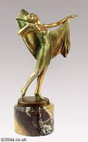 It's like an art deco illustration given more. Art Deco Austrian Bronze Figure By Josef Lorenzl Circa 1925 Art Deco Illustration Art Deco Art Deco Artists