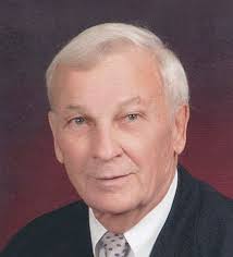 Karl Ervin Momsen (1923-2018)