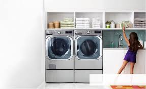Expert Laundry Tips From Our Friends At Lg Maison Et Decoration Electromenager Lg Maison Friends Decoration