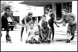 Jun 23, 2021 · en el evento también hubo diferentes actividades con el propósito de que todos, especialmente los niños, pudieran divertirse. Ninos Jugando En La Calle Wrestling Childhood Cuba