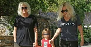 Στο πρώτο επεισόδιο μάλιστα, που θα μεταδοθεί αύριο . Annita Pania Nikos Karbelas O Gios Toys Megalwse Kai Exei Bgalei Ybristika Tragoydia Poy Exoyn Ginei Viral Ti Les Twra