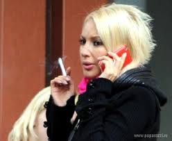 Биография леры кудрявцевой навсегда связана с радио и телевидением, где она ведет популярные передачи. Lera Kudryavceva Gubit Svoe Zdorove