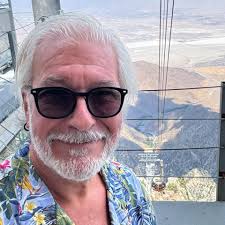 Come see me LIVE tonight mic at @theroostlounge for my Birthday Cabaret  show. My actual Bday is tomorrow 6/22. But if you're in the desert swing  by. Doors at 7 show at