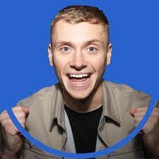 Aaron Guisinger's Instagram, Twitter & Facebook