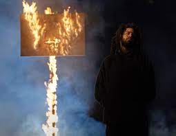 No date for the album yet, taking my time, still finishing, he also wrote on social media alongside a grainy cover art of two dogs charging at each other, held back by chains. J Cole Bringt Nachste Woche Neues Album Raus Kulturnews De