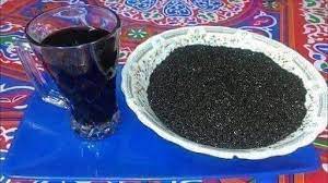 اللي في الصورة دا الناس بتشتريه على انه تمر هندي ولاهو تمر ولا حاجة دي صبغة سوداء على سكر وملح ليمون ونكهة التمر هندي اسمها أسانس تعطي را food desserts pudding