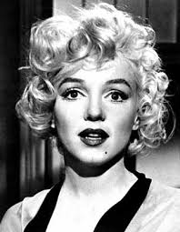 Up until the Academy Awards I am going to be posting about actor/actresses  that were robbed of a nomination, Next up is Marilyn Monroe in Some Like it  Hot, Marilyn never received