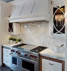 Les Armoires Et Les Pieds Aussi House Inspiration Pinterest Armoires Le Pied Et Cuisines