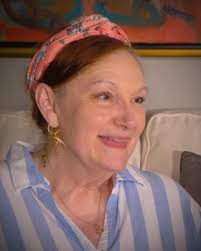 AN UNTOLD STORY: Decades ago, FedEx founder Fred Smith gifted a former  employee and her family something that could never be repaid. She's kept  quiet about this story, until today. The family's