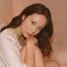 Who wrote “Winter Wonderland” by Laufey?