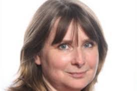 Karen Sly's Instagram, Twitter & Facebook