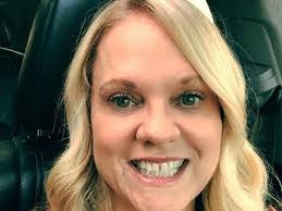 Lori Phelps's Instagram, Twitter & Facebook