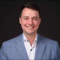 800+ "Gauvin" profiles