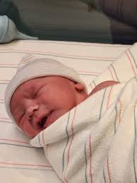 A Beautiful family of four ♥️♥️♥️ Coleen garcia Instagram update We had our  first @storkstudio sesh as a family of four when Austin turned one month 🌟  It was also Amari's first