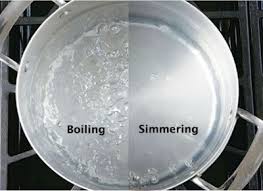 Understanding the difference between simmering and boiling, and knowing when to use one or the other, can make or break a recipe. Chef Q What S The Difference Between Simmering And Boiling